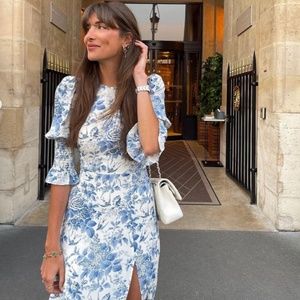 Reformation Carolena dress size 4 in Pompadour